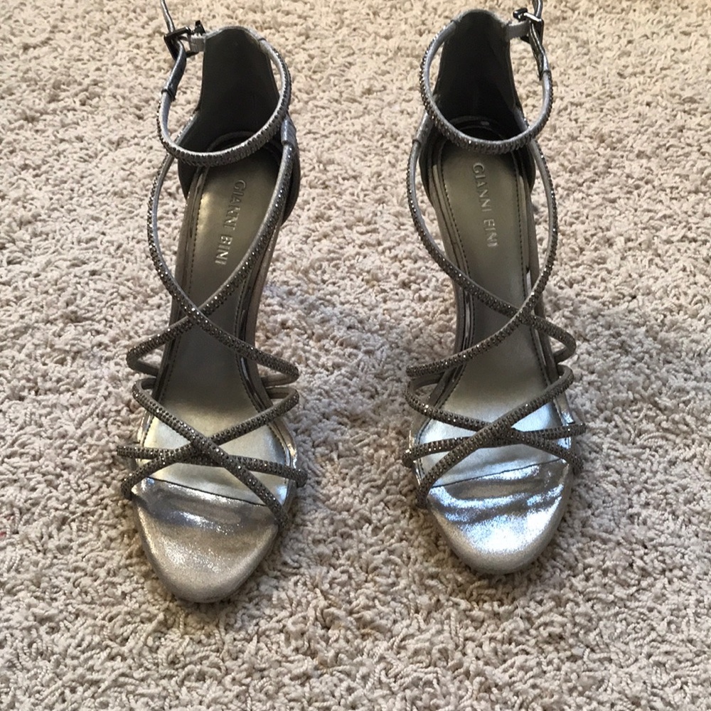 Brand new!! Never worn!
